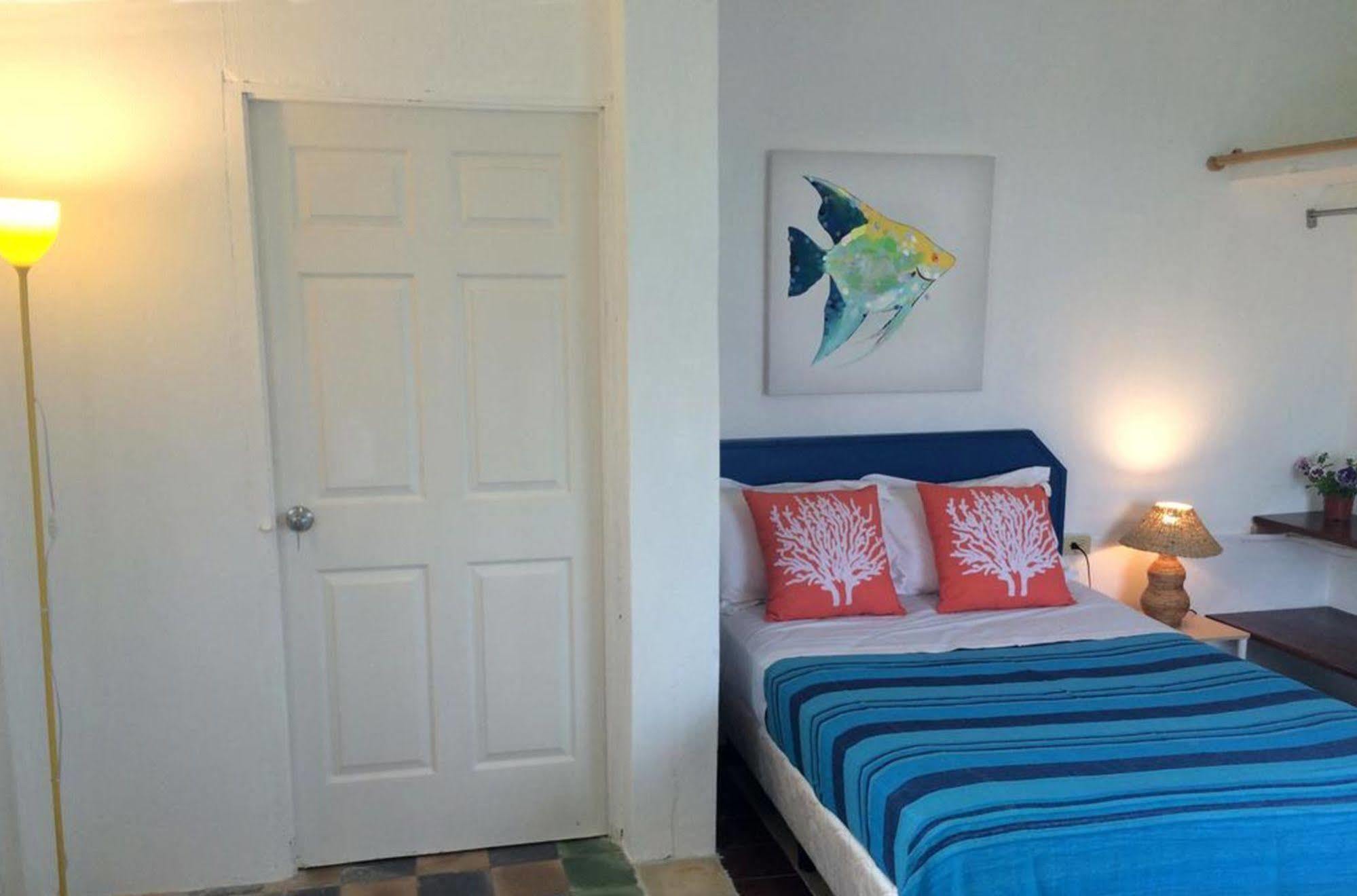 Casa del Rayo Verde, Hotelito Solidario Portobelo Esterno foto